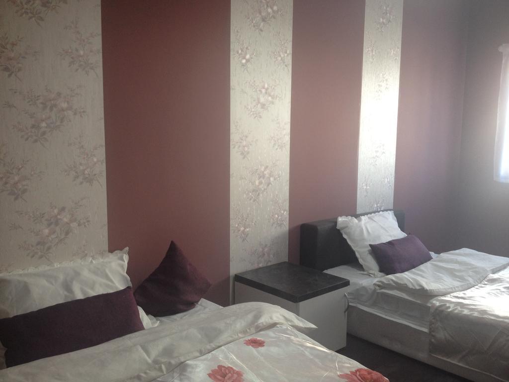 Lux Guest house