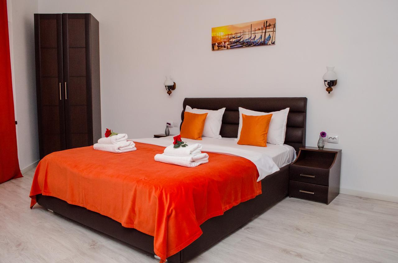 Lux Guest house